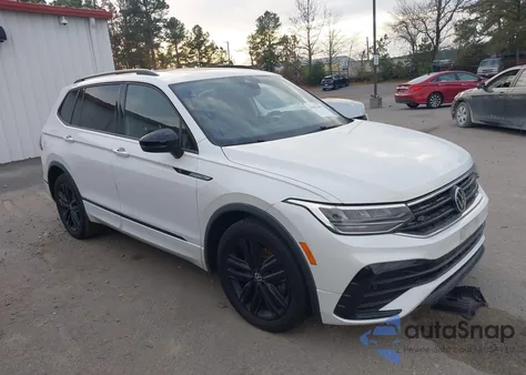 2022 Volkswagen Tiguan 2.0T Se R-Line Black from USA, damaged, VIN 3VVCB7AX8NM115883